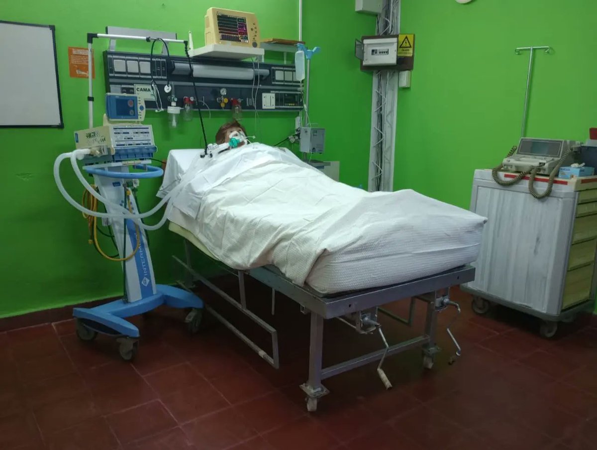 javierosunaGLH's tweet photo. En el Inst. Sup. de Formación Docente y Técnica N°44, acompañando la presentación del "Laboratorio de Simulación y Habilidades Clínicas de la Tecnicatura Superior en Enfermería".
Un espacio pensodo para que los alumnos puedan desarrollar allí, sus prácticas académicos.
SIGAMOS!!! https://t.co/HAqmkmPXgo