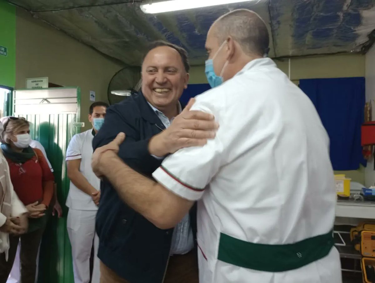 javierosunaGLH's tweet photo. En el Inst. Sup. de Formación Docente y Técnica N°44, acompañando la presentación del "Laboratorio de Simulación y Habilidades Clínicas de la Tecnicatura Superior en Enfermería".
Un espacio pensodo para que los alumnos puedan desarrollar allí, sus prácticas académicos.
SIGAMOS!!! https://t.co/HAqmkmPXgo