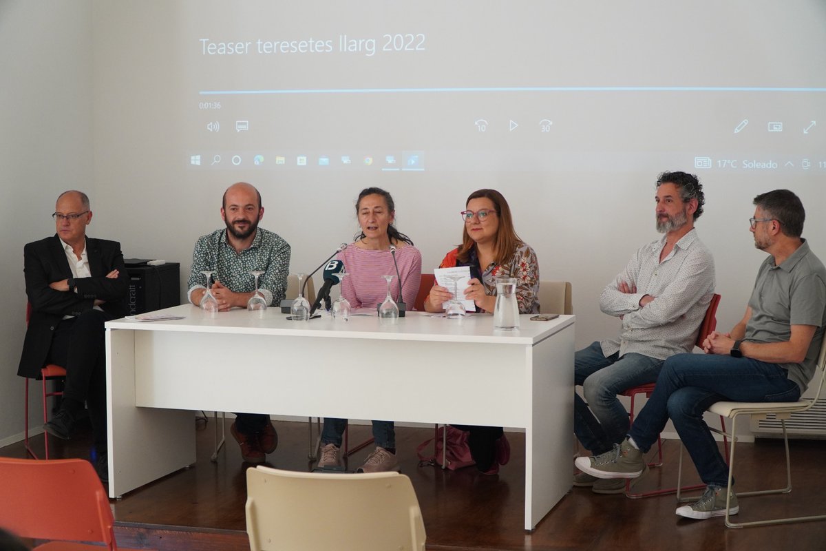 culturamallorca's tweet photo. 🤡Del 16 al 22 de maig veniu a endinsar-vos en el món de les #teresetes a la Misericòrdia i al @teatreprincipal al @FestTeresetes
Contents de col·laborar un any més en un festival adreçat a tots els públics i que especialment engresca els més petits en el món de la #cultura https://t.co/3OCaTEB9U5