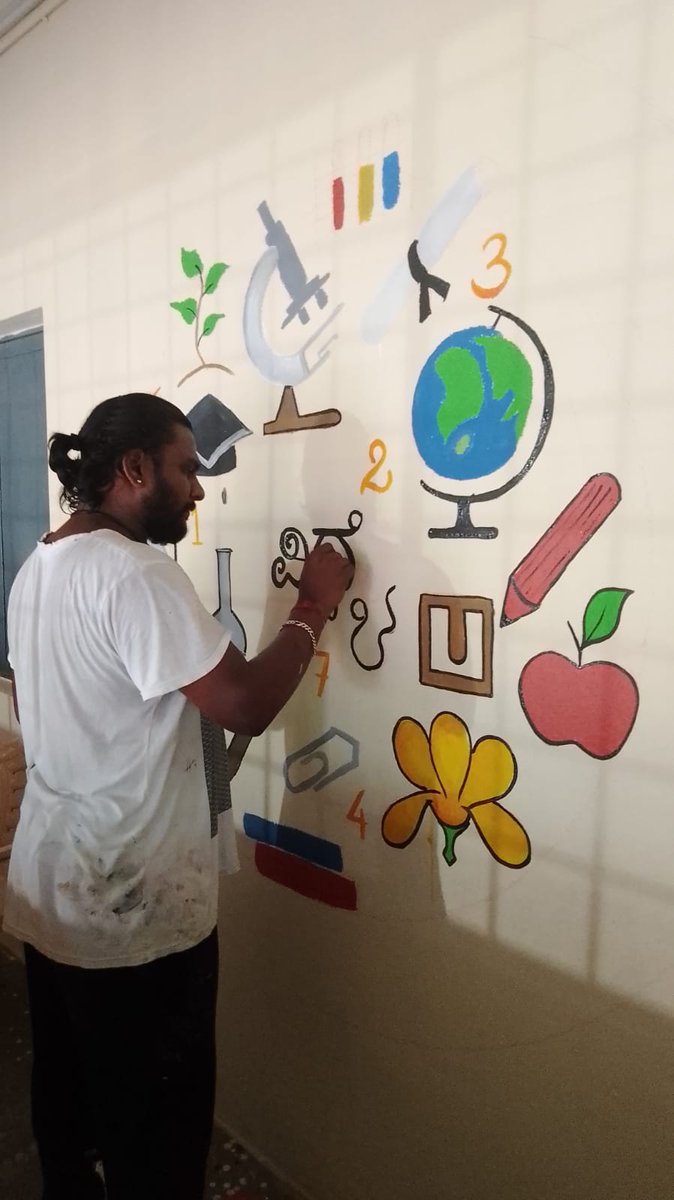 schoolbellvoice's tweet photo. School Bell in collaboration with EY and Goodera beautified a Government School at Sarakki, Bengaluru as part of the School Bell 75 Campaign.
#SchoolBell #CampaignForGovtSchools #Campus2Community #YuvakaSangha https://t.co/zPIVfhr3nG