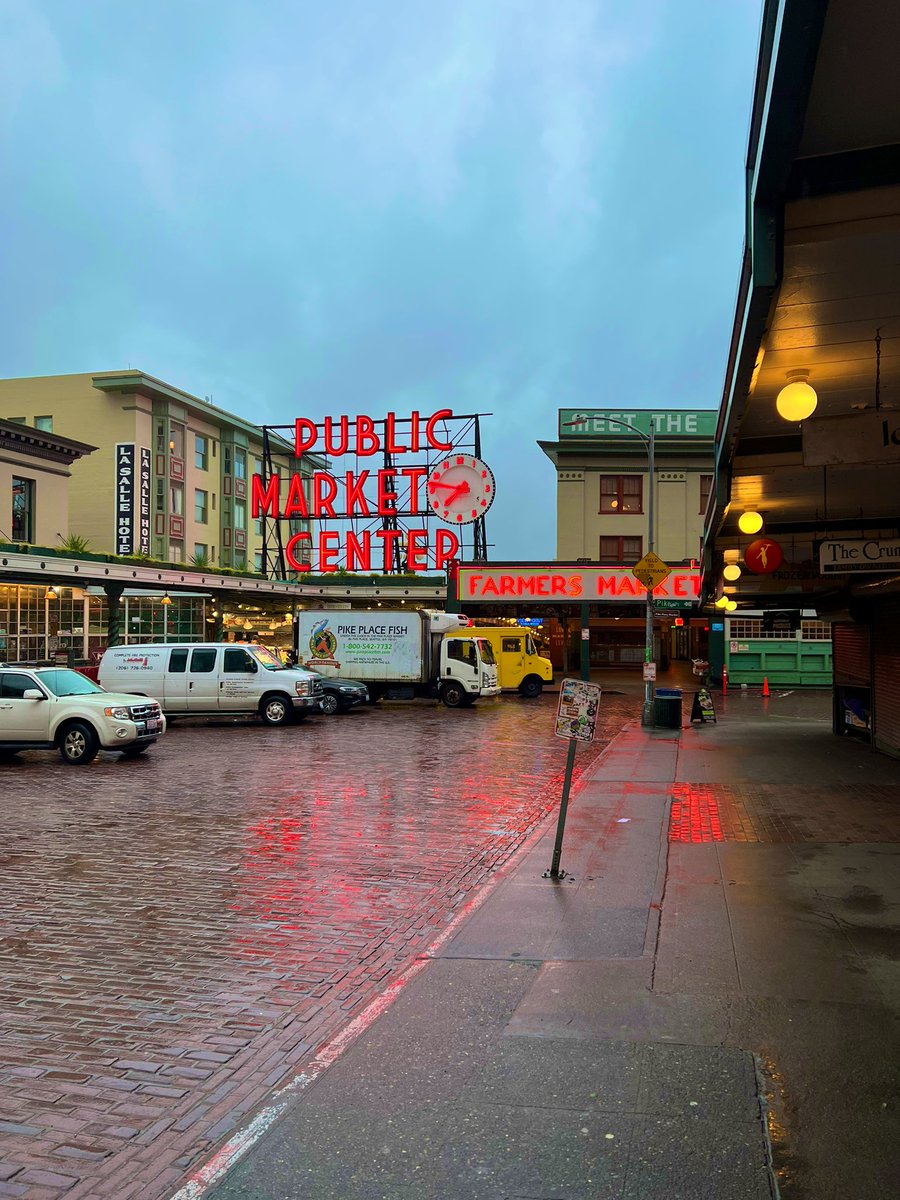 They_Adventure's tweet photo. 📍Pike Place Market, WA
#seattle #downtown #pikeplacemarket https://t.co/TbRphMnKBQ
