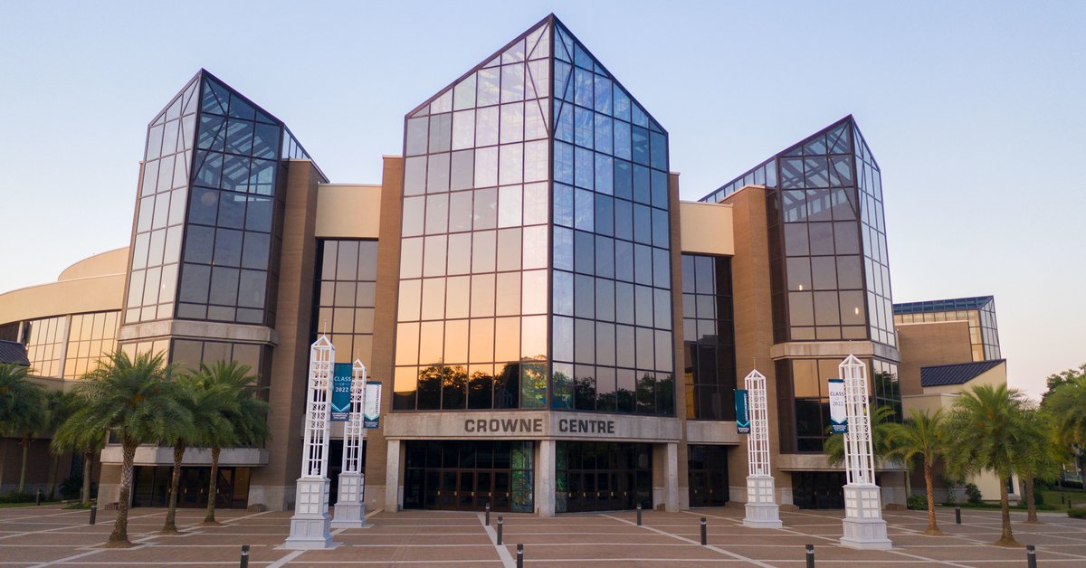 ConnectPCC's tweet image. Rise and shine, the second Commencement day is here! ☀️ The class of 2022 is ready to walk! 🎓👏 #pccgrad2022 #pcccommencement #pcc