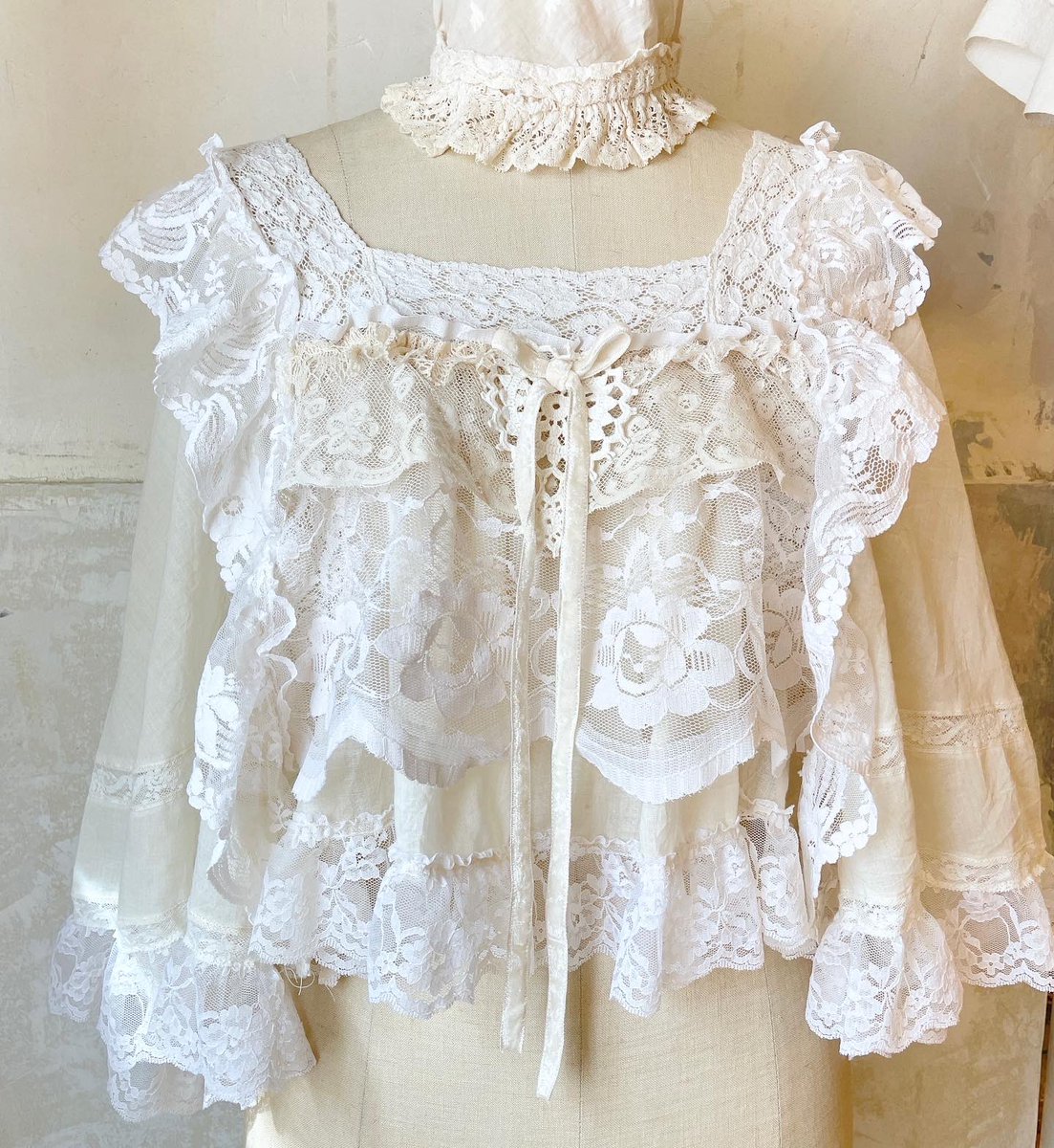 me_samansa's tweet photo. me-menoトップス。
thank you sold...♡((茉莉花 https://t.co/0JhkBKHCG8