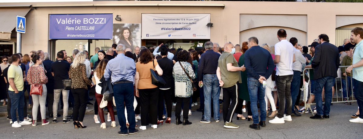 📸 Retour en images sur l’inauguration de notre permanence d’Ajaccio :

Merci à tous pour votre présence si nombreuse et vos encouragements.
Merci à <a href="/LMarcangeli/">Laurent Marcangeli</a> pour son soutien et à tous les élus de la circonscription qui étaient présents.

#ValerieBozzi2022
#legislatives2022