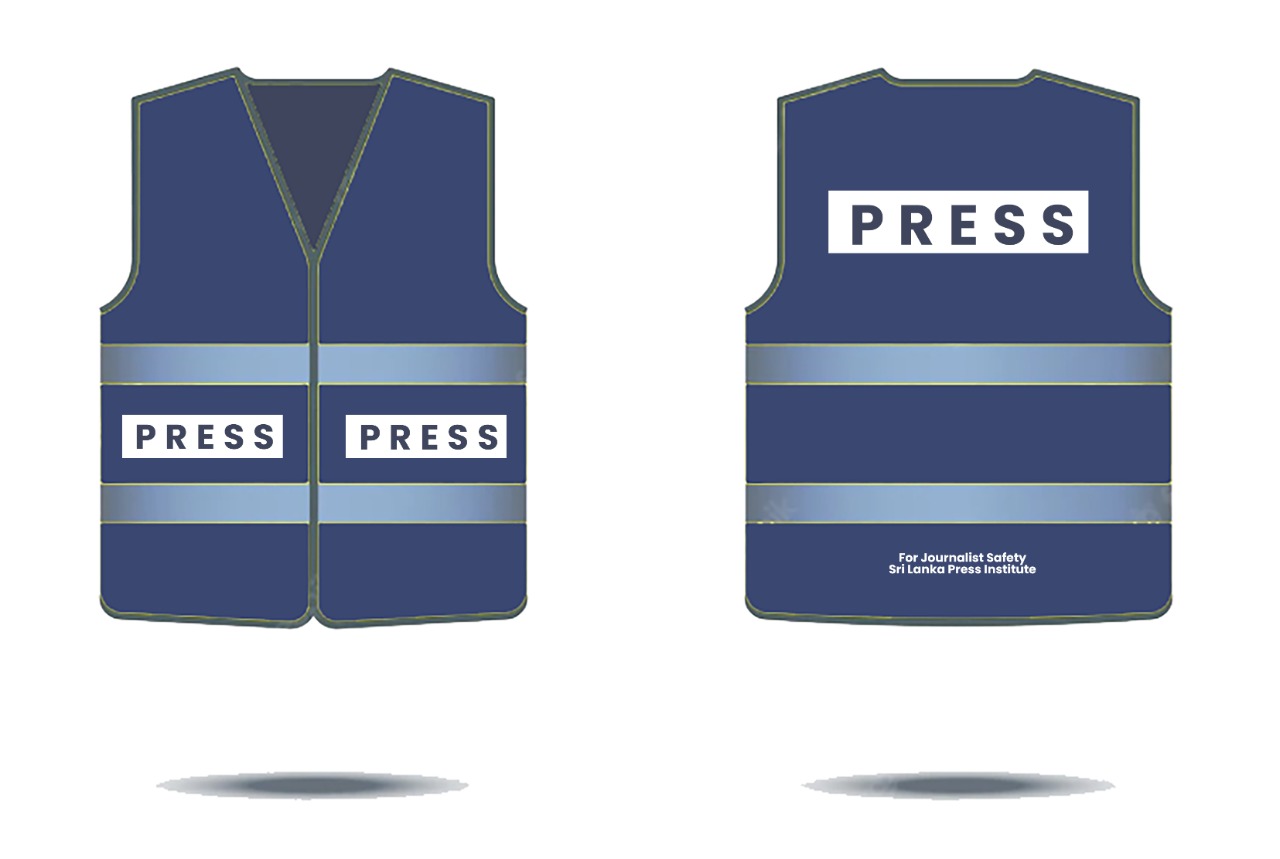 Sri Lanka Press Institute Provides Safety Jackets Vests for Journalists in Sri Lanka (LankaXpress.com ) 