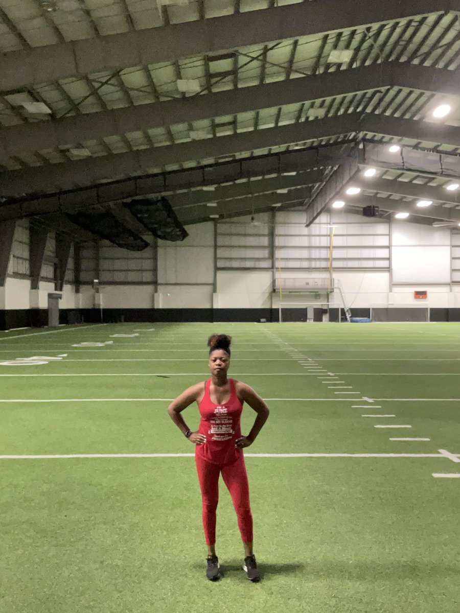 knbcarruthers's tweet photo. Starting to see progress! Becoming a habit! 5am workout complete! Who else is still working out daily for the month of May? Drop a pic, exercise rings or a message! #cardioday #coreday #bodysoreness #FridayMotivation #Weekendwalks #2weeksdown #2weeks2go https://t.co/298cXkTdjk