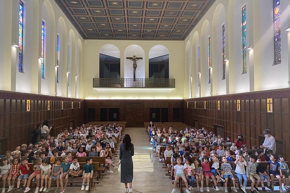 ciamariaz's tweet photo. Celebrando junto a Sta. Juana la alegría en este día tan especial. Agradeciendo la VIDA en Compañía de María. Desde Infantil, Primaria, Secundaria y Bachillerato unidos en un mismo Espíritu. Por siempre.

#santajuanacmz2122 
#agradeciendolavidaencompañia https://t.co/PKd0zMdUdr