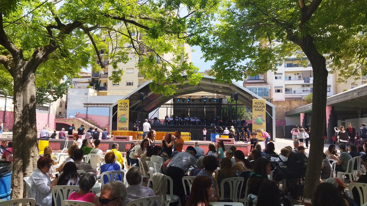 XaviRosApa's tweet photo. #FestaMajorTàrrega
@ajtarrega
#ConcertVermut
#EMMT
#Tàrrega
#RepúblicaCatalana https://t.co/qYggaWLKH2