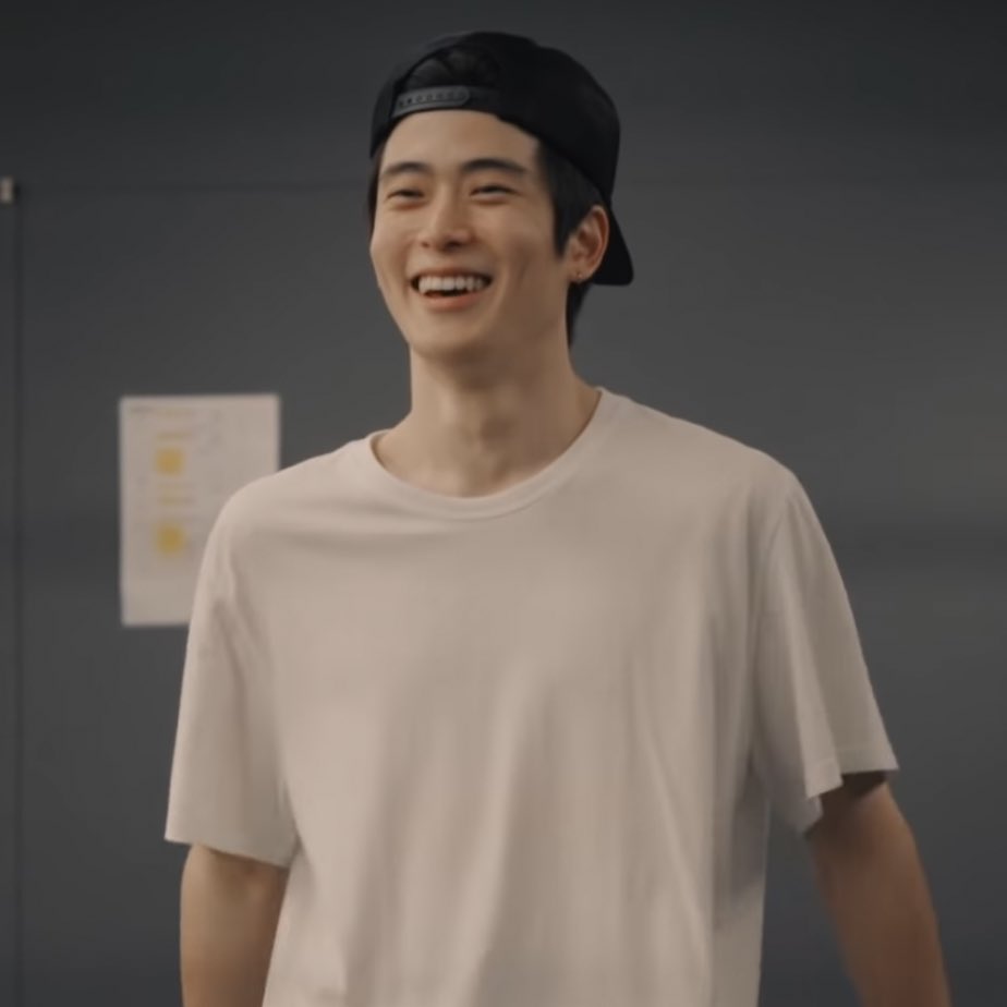 jhyunfolder's tweet photo. source of happiness https://t.co/exlXJCUcOV