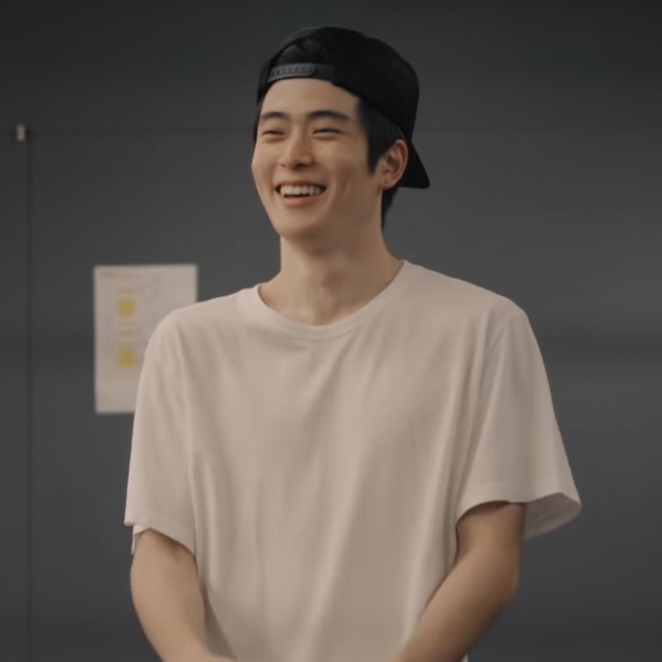 jhyunfolder's tweet photo. source of happiness https://t.co/exlXJCUcOV