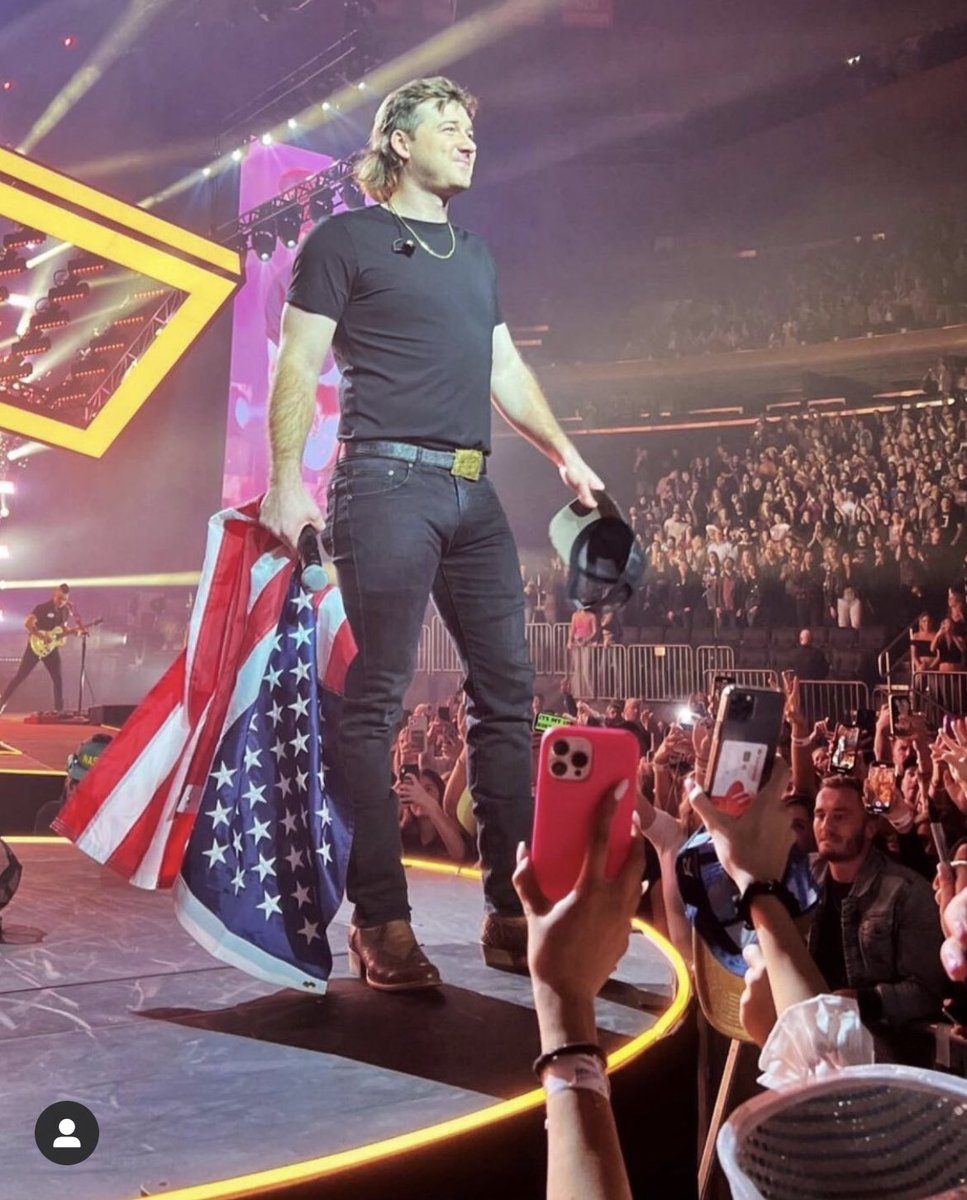 MorganBerner22's tweet photo. Happy 29th birthday to my favorite country boy #MorganWallen. And “You Proof” is amazing as always! 🤠😍 https://t.co/g2dvAN6ZxD