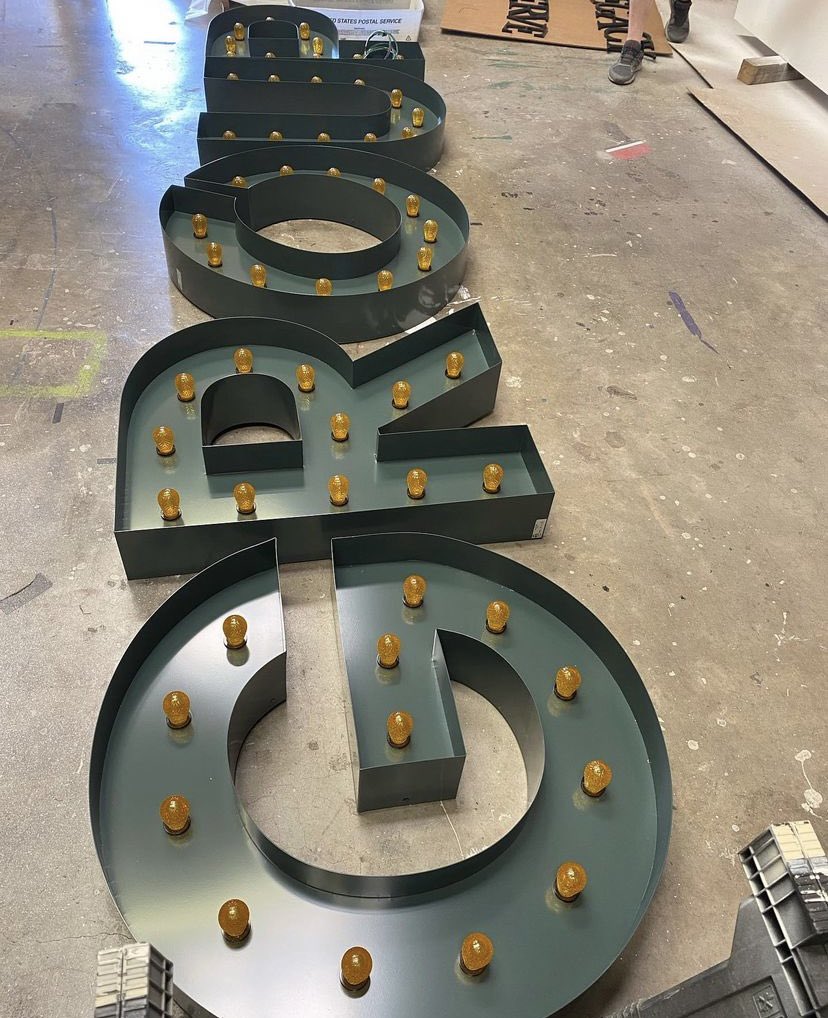 AndUpstate's tweet photo. 42” #custom channel letters for Group Therapy Pub &amp; Playground in #yeahTHATgreenville #southcarolina - #manufacturing #Advertising #Sales #SmallBusiness #SignArt #signage #signdesign https://t.co/q443LeX7zs