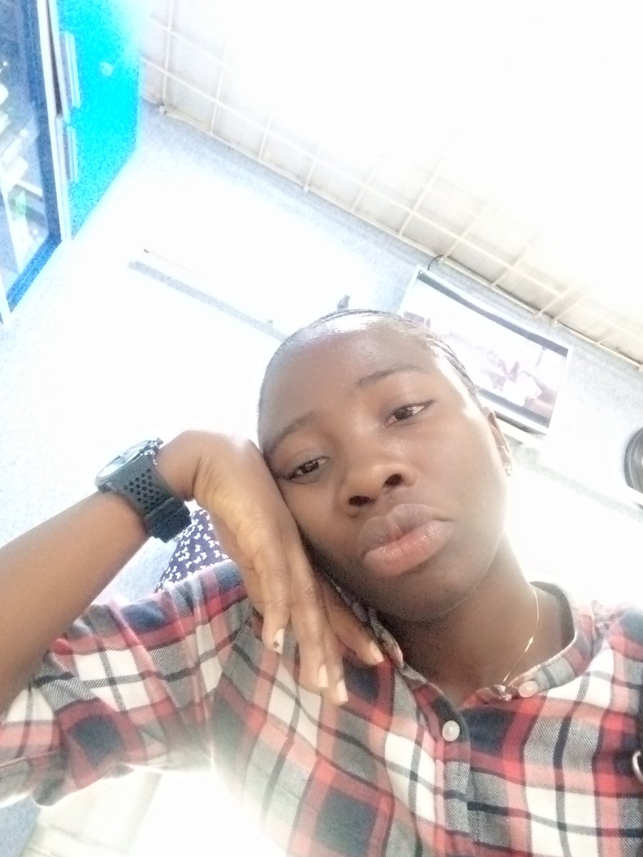 blueVicky4u's tweet photo. When looking upto God for employment. Am available for job 🙏🙏🙏🙏❣️❣️❣️❣️ https://t.co/cSZtAJWlb3