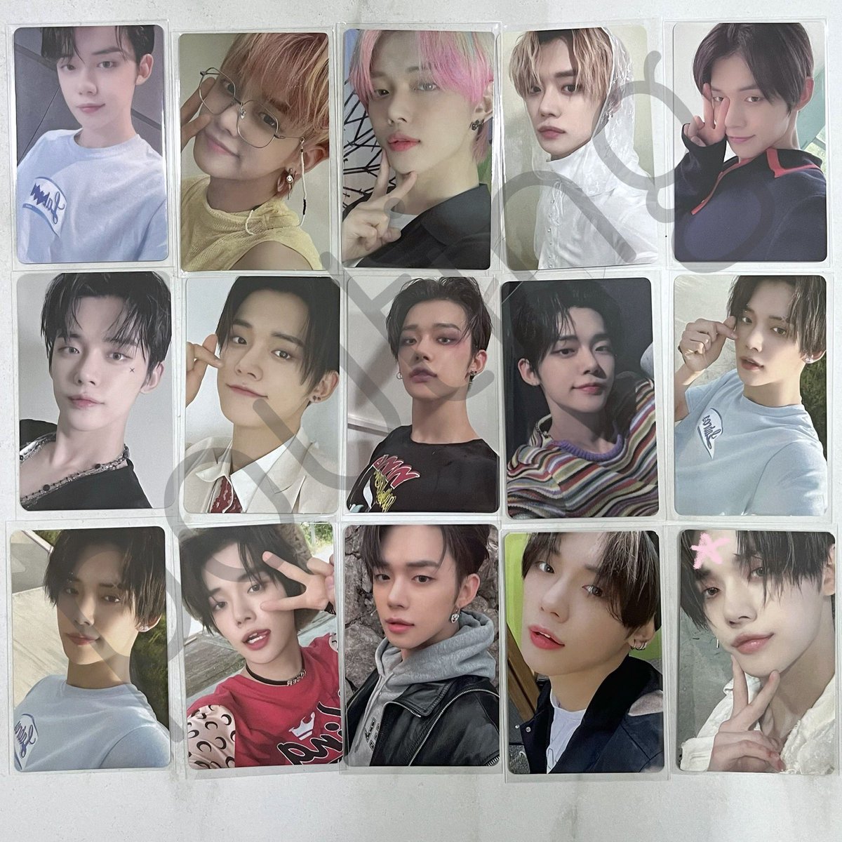 poutingcart's tweet photo. wts — txt yeonjun album lucky draw pob pc photocards 

🤍RM700 inc postage to WM (EM +RM10)
🤍Originally bought for RM800+ from 🇲🇾🇰🇷🇨🇳
🤍Open sharing is allowed!
🤍Most pcs are in great condition.
🤍No sensitive buyers 

DM if interested 
#pasarTXT https://t.co/EAUENph1UX