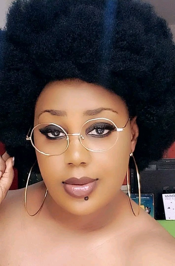 ModesteVision1's tweet image. Les lunettes sont class ,magnifique et une bonne vue 😍😘😊👓
#modestevision #ouvert #remise #monture
☎️+2250778814120 whatsapp et appel