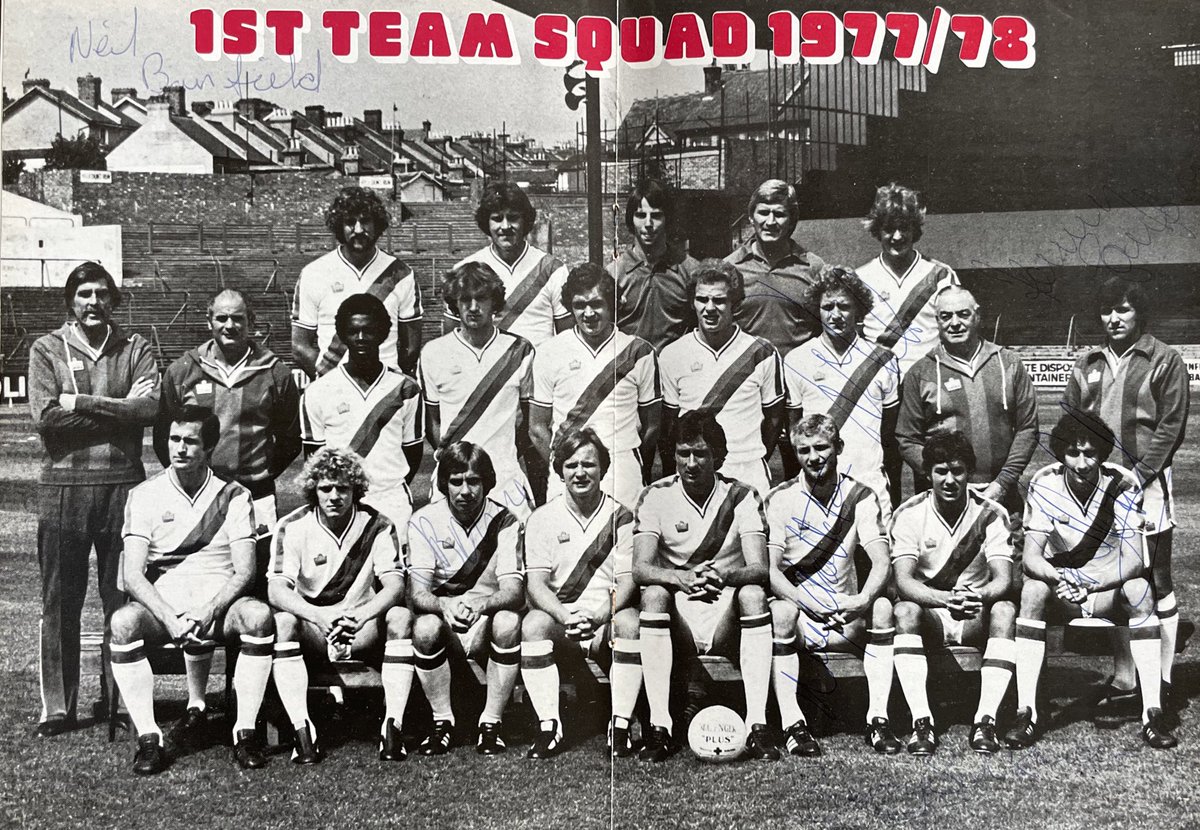 FOOTBALLERS AUTOGRAPHS of the 70s & 80s tweet media