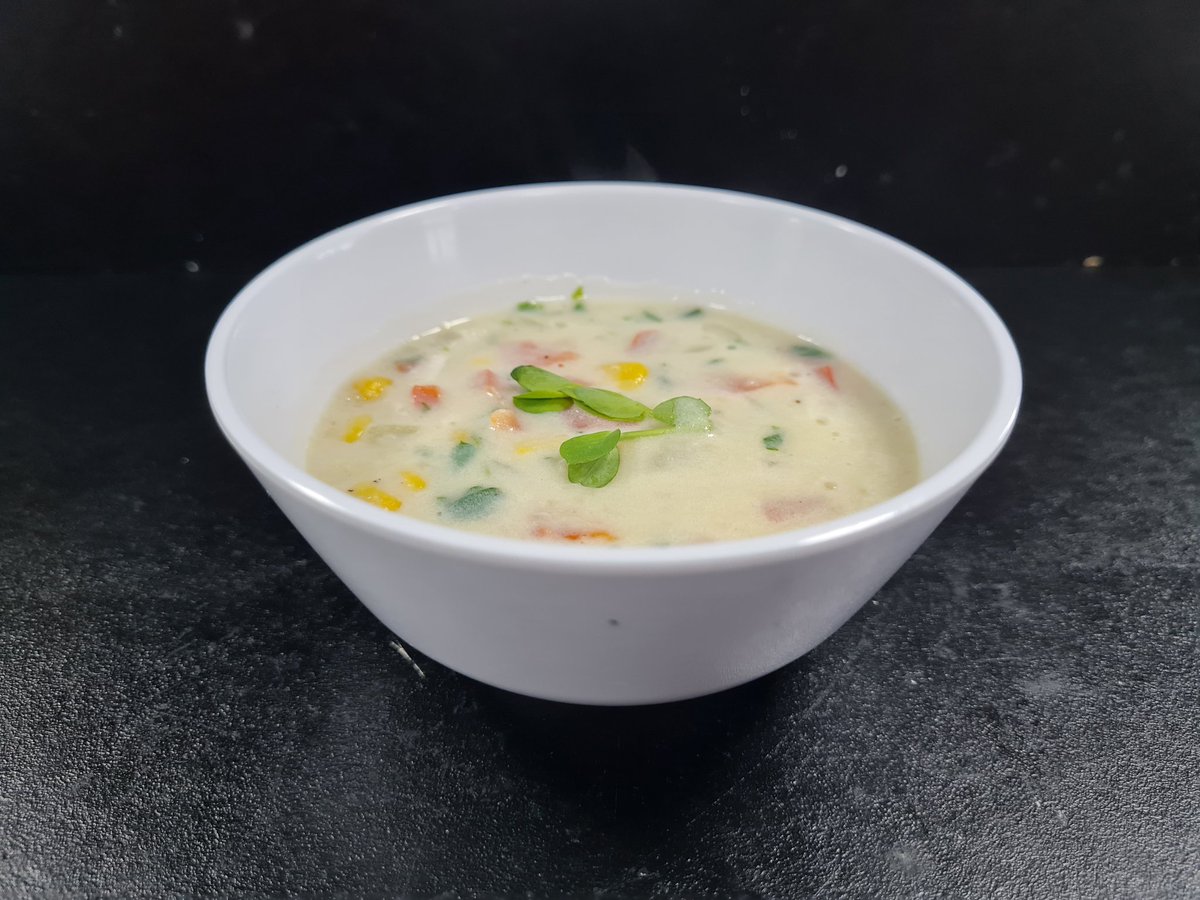 MrsJamesKitchen's tweet photo. @MarcusRashford @ChefTomKerridge Amazing sweetcorn & red pepper chowder made by 10FPN @Whitefield_NW2 as part of their unit on carbohydrates the starch in the potatoes helps to thicken the soup when blended with milk to give a smooth white base 70p 2 portions #completemeals https://t.co/2Z4HtSJAZd