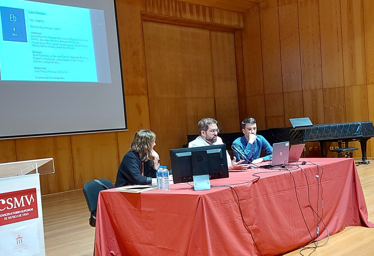 Continuamos con la mesa dedicada a proyectos.  <a href="/NicoRinRod/">Nicolás R.</a> y Miguel Ángel Ríos Muñoz nos presentan su comunicación: "Presentación de la revista Estudios bandísticos - Wind Band Srudies".
***
III Congreso Internacional de la comisión Bandas de Musica en <a href="/CSMVigo/">Conservatorio Superior de Música de Vigo</a>