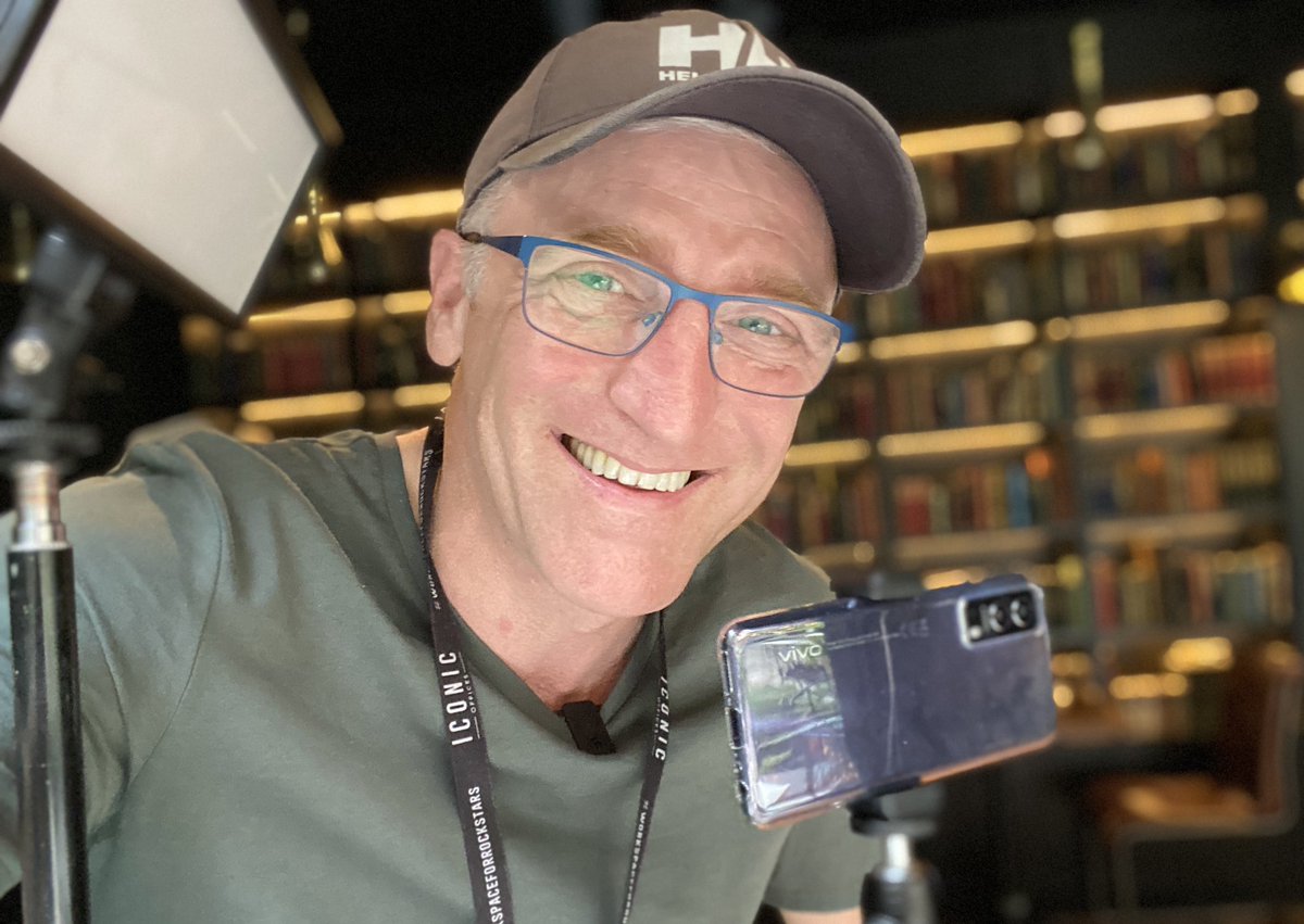 Dublinheadshot's tweet photo. Today 🙌 Mobile Photography For Business - training for @IconicOffices community- I am so nervous… 😂#dublinphotographer #iconicoffices #mobilephotography https://t.co/DPiIUMyt7l