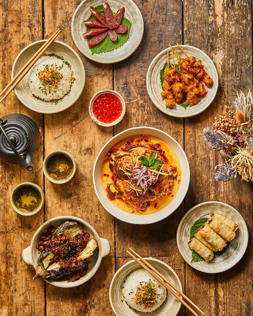 A fragrant feast from @the_lvk 🍛

Try LVK's signature coconut and lemongrass curry with either marinated chicken or juicy prawns, and a selection of Vietnamese sides here: bit.ly/3L62pDG