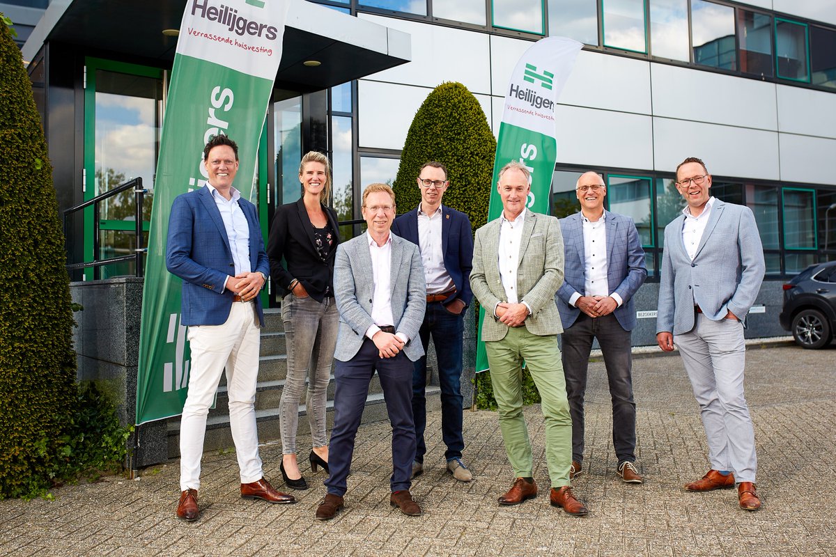 Per 1 juni 2022 is Herman Broekhuizen benoemd als nieuwe directievoorzitter van Heilijgers in Amersfoort. Hij volgt Rob Jansen en Arjan van Asselt op die het bedrijf vorig jaar hebben verkocht aan KlokHolding.
Check > heilijgers.nl/herman-broekhu…