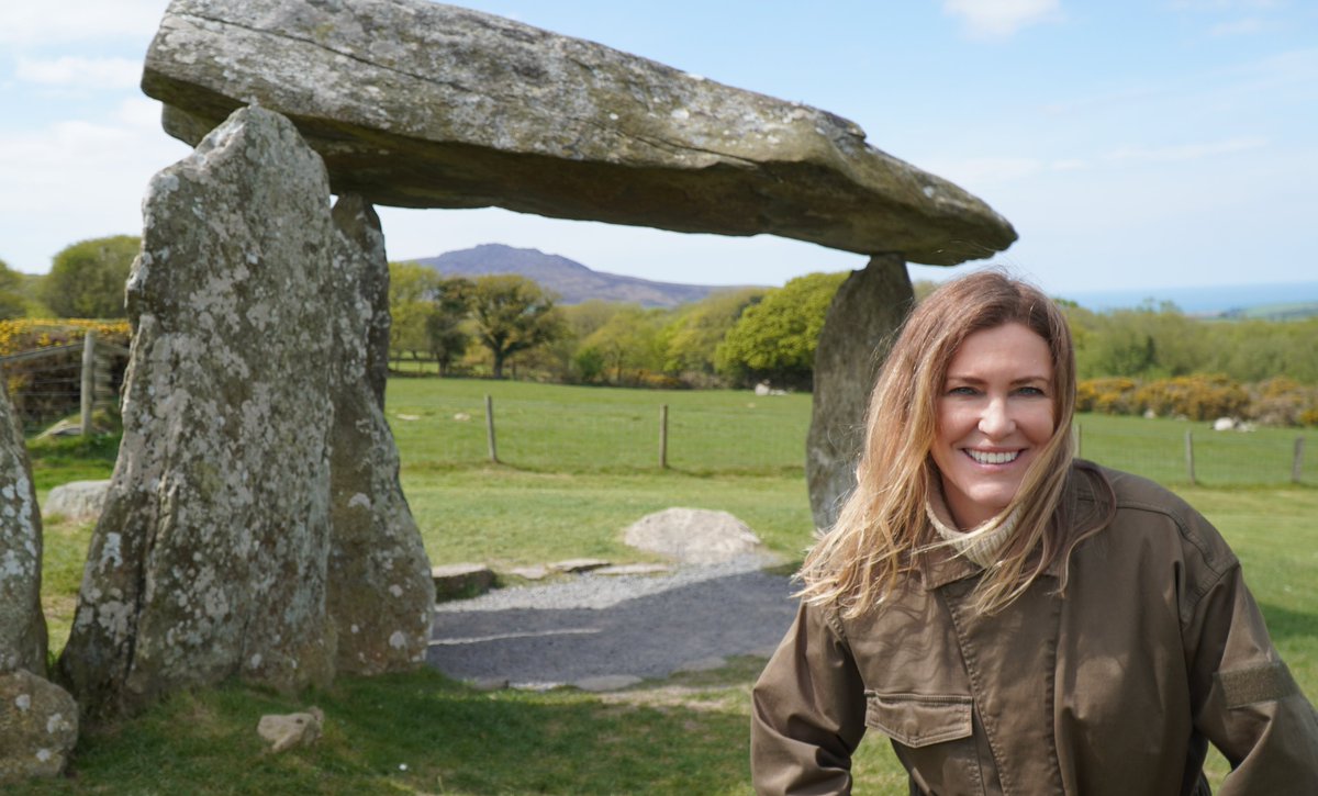 Tomorrow will be the 100th anniversary of the Message of Peace and Goodwill presented by the youth of Wales to the world. Listen to our programme to know more

YOUTH UNITES
📅 19-05-22
⏰ 11:30
📻 <a href="/BBCRadio4/">BBC Radio 4</a> 

#Heddwch100 #Urdd100

<a href="/Urdd/">Urdd Gobaith Cymru</a> <a href="/LauraMcAllister/">Laura McAllister 🏴󠁧󠁢󠁷󠁬󠁳󠁿</a> <a href="/cerysmatthews/">Cerys Matthews</a>