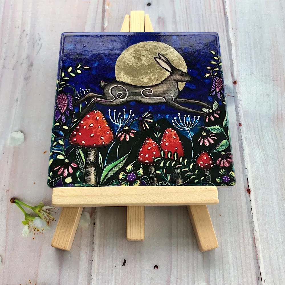 <a href="/BritishCrafting/">BritishCraftHouse</a> I love my hare &amp; moon range I’ve ceramic rounds &amp; art tiles with easels #tbchpowerhalfhour thebritishcrafthouse.co.uk/product/hare-m…