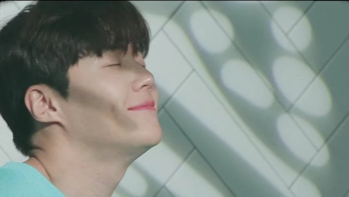 jadebluejonquil's tweet photo. my most favorite genre of his smile 💙 https://t.co/2Ifz1NyGl4