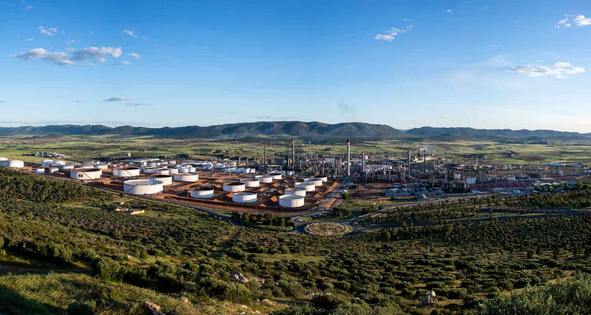 STR_Sindicato's tweet photo. Representantes de la Delegación Meseta Sur del @STR_Sindicato se han reunido con responsables del Complejo Industrial de @Repsol en #Puertollano para explicar el proyecto del #coeficientereductor.
#STR_CRJ https://t.co/EJlCyGmYZx