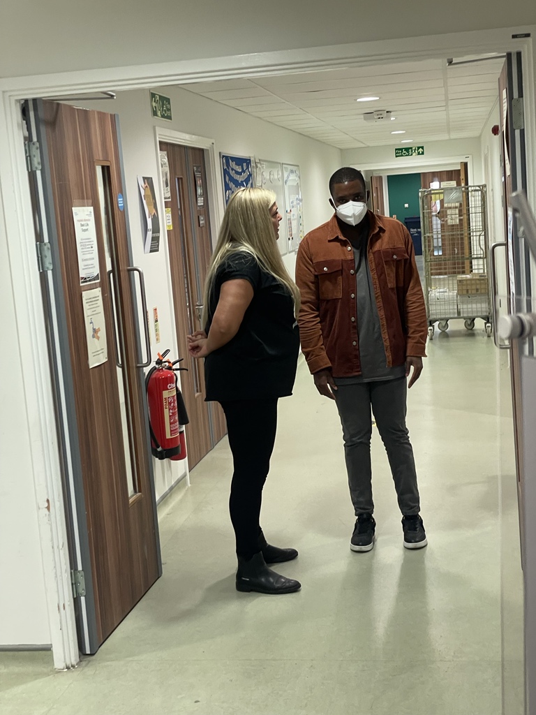 The actors on the sim day make the experience feel absolutely real. 

So real that the conversations sometimes continue on in the corridor outside!