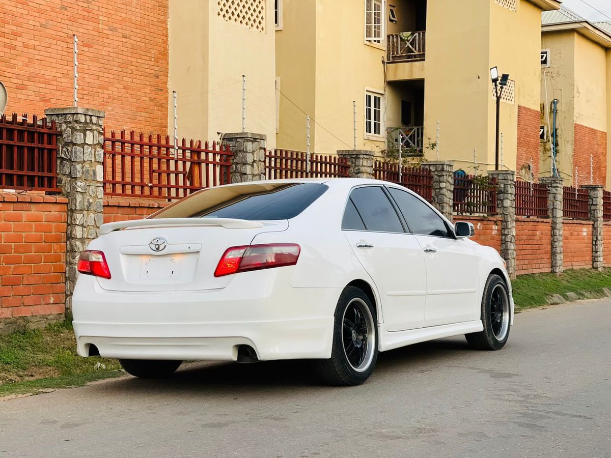 IELAutos1's tweet photo. Polar bear! ▫️Toyota Camry ▫️Sports Edition▫️ with formica interior▫️2.9M▫️ net Abuja‼️ https://t.co/D6VBELtDMV
