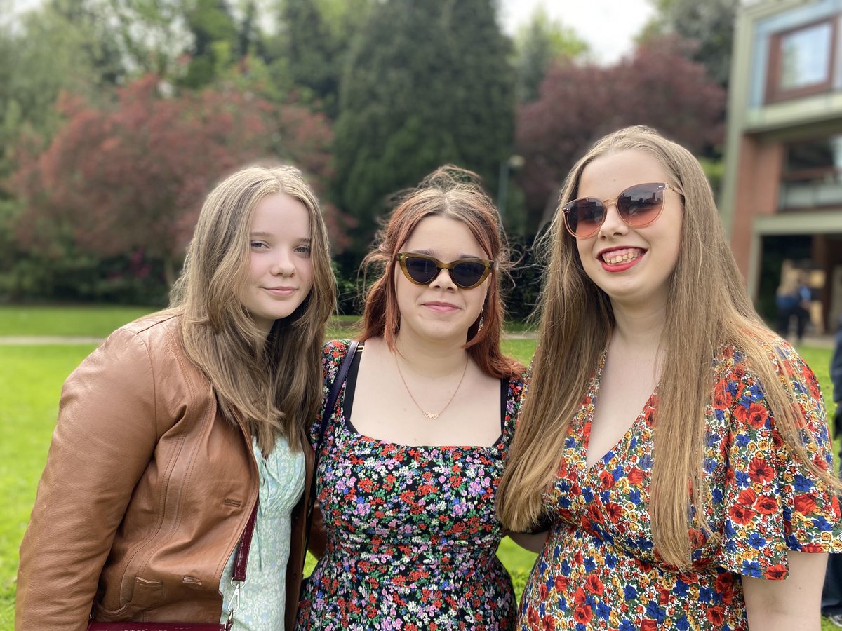 Andrew Thomson tweet media