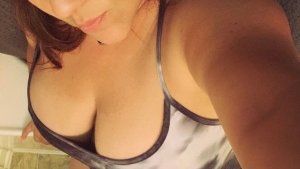 winixuNet's tweet photo. 😍😍We are a cute couple just out to have a little fun and try something new. For the most part he likes to watch while I play , whether it’s with another guy, girl or couple.
✅ https://t.co/EBqr80QPtV
#couplemature #coupleswinger #coupleliberal https://t.co/NUiTb9Mus5