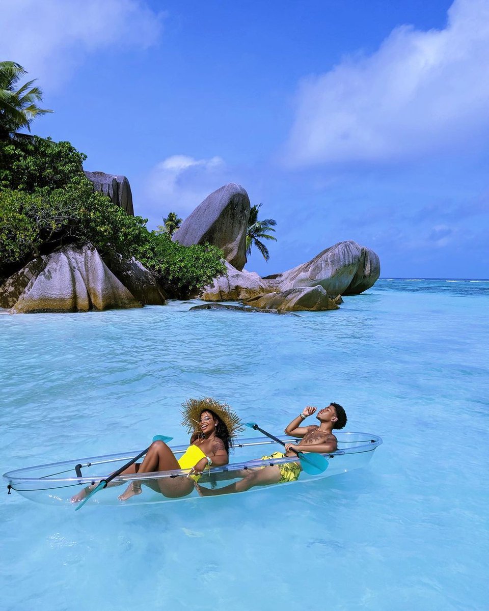 Irinajo_NG's tweet photo. Let’s get this weekend therapy started!
Who’s someone you’d love to travel with and where to?? Tag them! 👇🏾
📸 : @dearra
📍 La Digue Island, Seychelles
#wakawaka #adventurer #irinajo #creativecontentbuilders #instatravel #blogger #adventurethatislife #fridayfeeling https://t.co/cov0FCPA7z