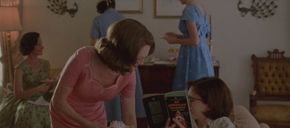 BooksInFilms1's tweet photo. An American Tragedy by Theodore Dreiser. The Prize Winner of Defiance, Ohio (Jane Anderson, 2005) #BooksInFilms #BooksInMovies #TheodoreDreiser #JaneAnderson. Thanks https://t.co/9O4x4rLdPw. Explore more real books in films in https://t.co/fV7vrFpenB https://t.co/uPBQew2BS8