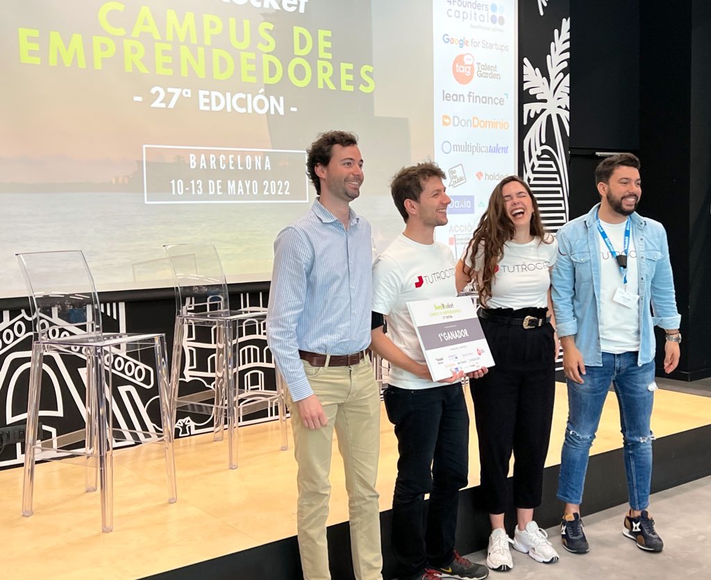 seedrocket's tweet photo. 🥇 ¡Y el primer premio de la 27 edición del Campus de Emprendedores es para...
🥁 🥁 🥁 

🏡¡@MTutrocito!

👏¡¡Felicidades equipo de Tutrocito!!

#SeedRocketCampus https://t.co/YnzNq49NXC