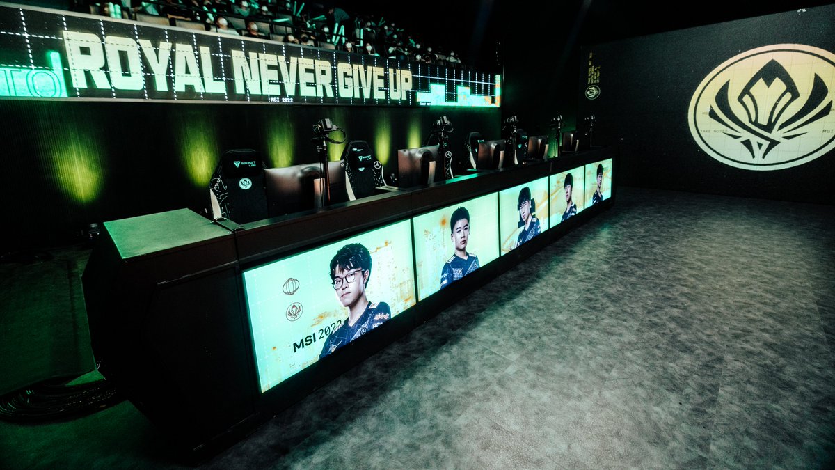 LoL Esports tweet media