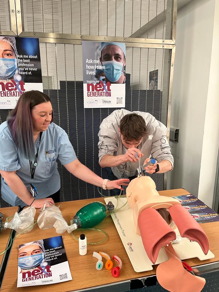 Happy #ODPday everyone. Here @BoltonUni we are Inspiring the Next Generation with visits from local colleges. Here are some @BoltonCollege students trying out some skills