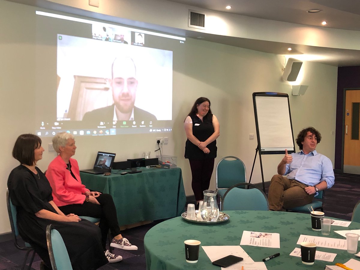 JIC_PDV's tweet image. Brilliant careers round table with @ProfLauraBow from @uniofeastanglia, Rachel Carol from @BioscienceEdit, @_tom_vincent from @UKHSA and Diego Durantini from @Agri_Tech_E, providing insight into navigating careers across agritech, scicomm, science editing and policy.