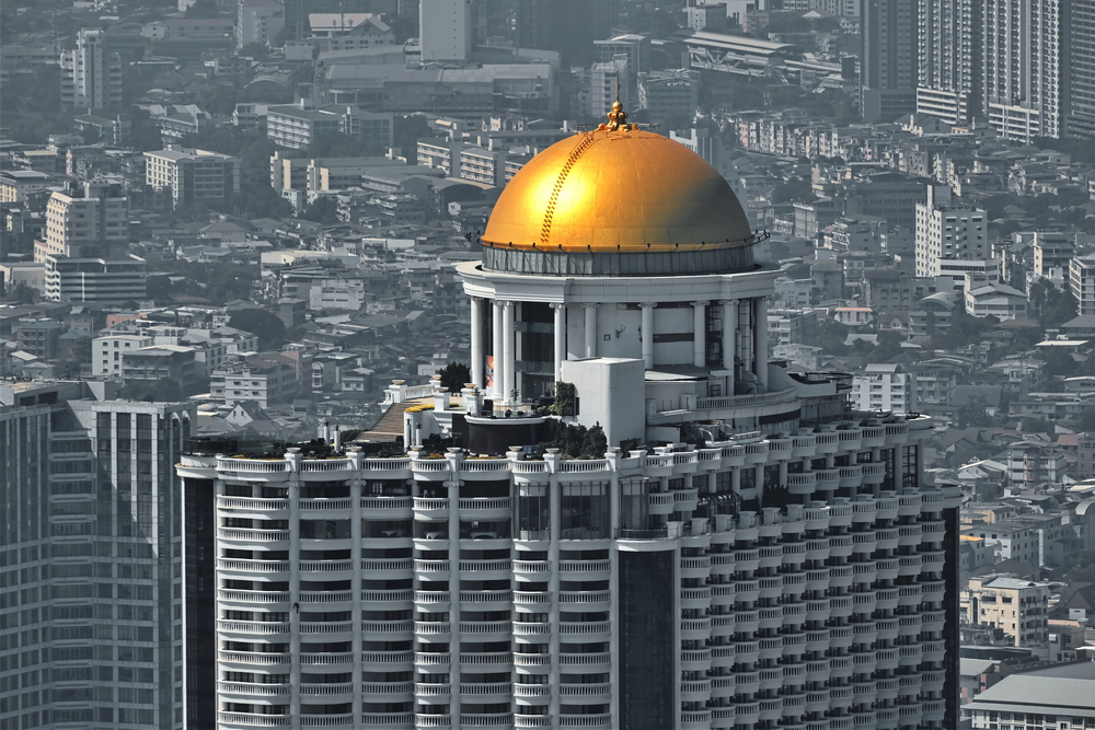 jpb_foto's tweet photo. Well, yeah The Dome #StateTower #Bangkok #architecture https://t.co/6OYvd3573A
