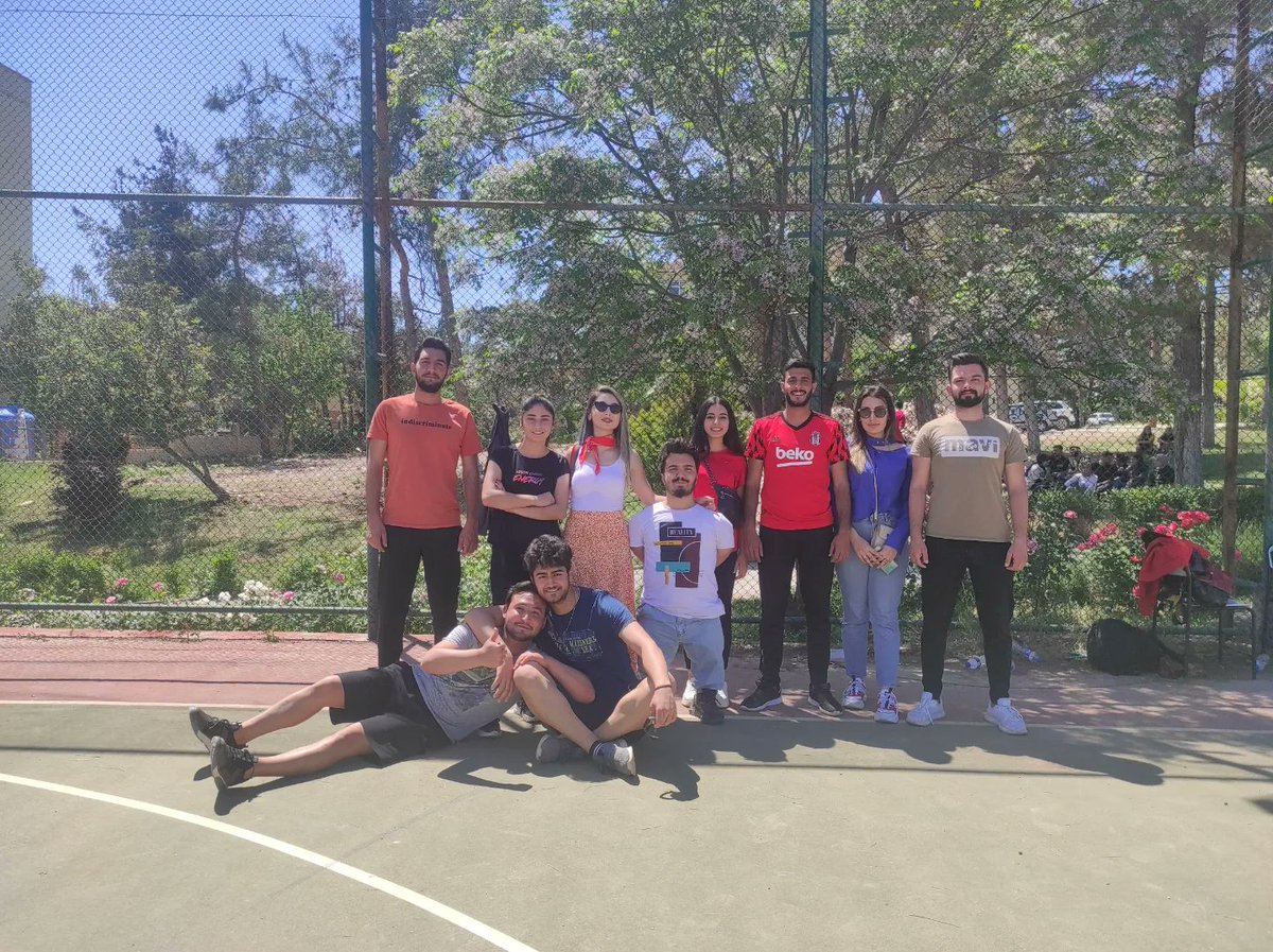 K7AUTUDAT's tweet photo. Kilis 7 Aralık üniversitesi TÜDAT Topluluğu olarak Voleybol Turnuvalarımızdan Kareler. https://t.co/bkhQSW1aj1