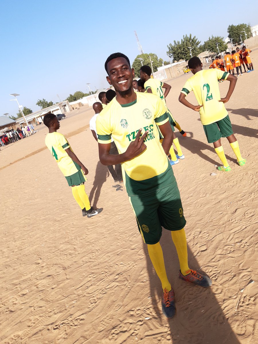 fc_tzz's tweet photo. That smile #attacker https://t.co/7RXcDZD99H