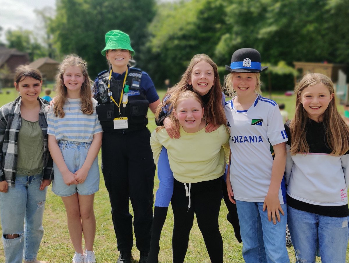 Rowledge School tweet media