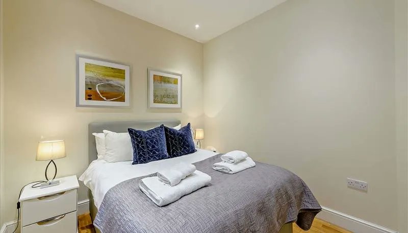 PropertyExperts's tweet photo. Set in the calm and vibrant location of Ravenscourt Park, we are proud to present this lower ground floor stylishly modern two bedroom one bathroom period apartment set in this Victorian Mansion Block having been renovated to the highest specification and set over 640Sq Ft. https://t.co/E7r7SMbSBO