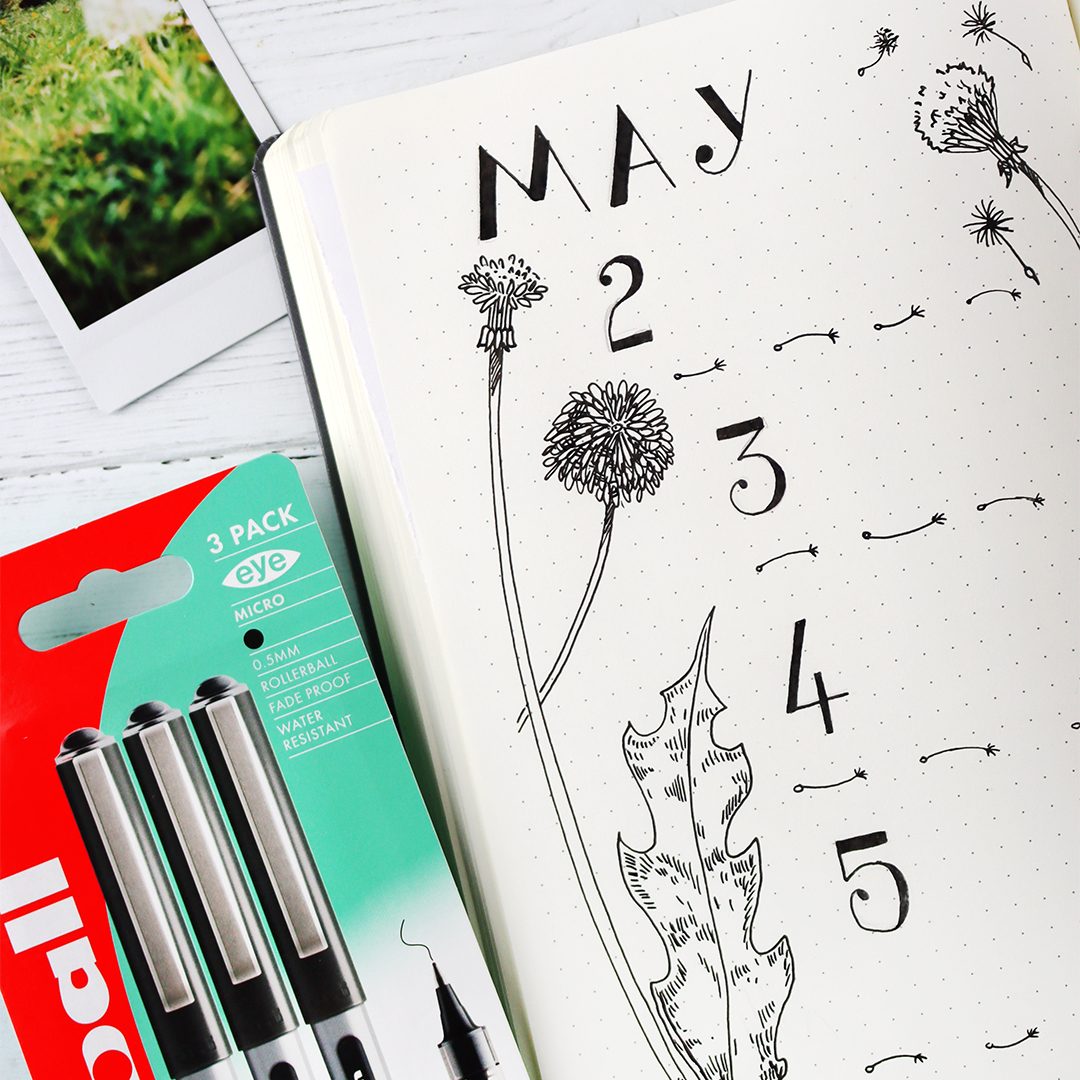 uniball_uk's tweet photo. Raise your hands if, as a kid, you also loved blowing dandelion seeds everywhere and seeing them drift away. We love this little seasonal bullet journal entry!
#unieye #studygram #uniballeye #eyemicro #bujo #bulletjournal #dandelion #PFP #PlasticFreePackaging https://t.co/Vg0L4yufz8