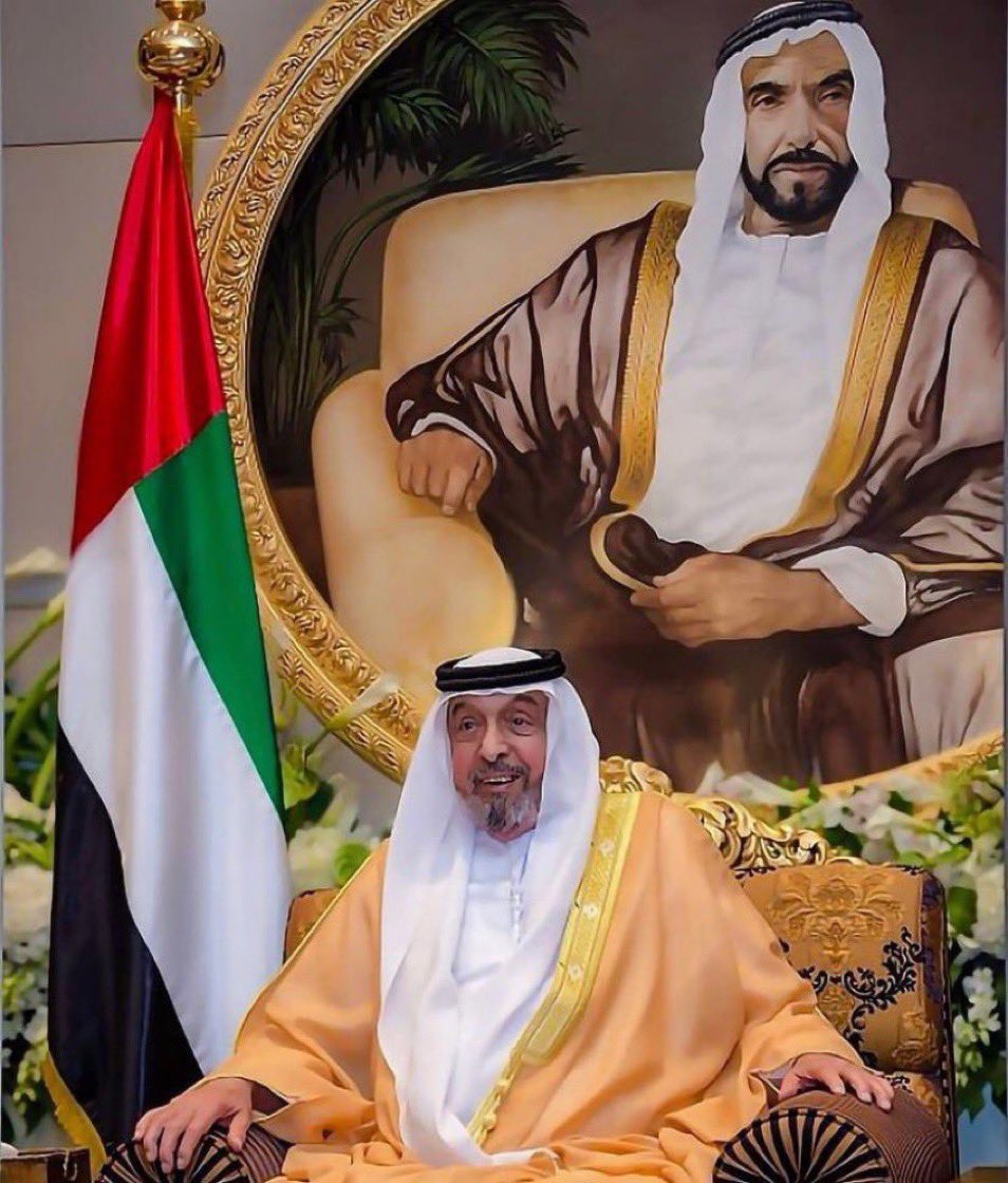 بالاصالة عن نفسي ونيابة عن قبيلة الرشايدة
اتقدم بأحر التعازي والمواساة
الى دولة الأمارات الشقيقه حكومة وشعب وعلى رأسهم الشيخ/محمد بن زايد آل نهيان
بوفاة رئيس الدولة
 الشيخ / #خليفه_بن_زايد_آل_نهيان
سألين الله له الرحمه والمغفره وان يسكنه فسيح جناته.

إنا لله وإنا إليه راجعون