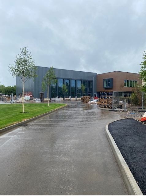 CampusMelksham's tweet photo. Another week of progress concluding on site and the campus is continuing to really take shape.  Excitement levels on the rise with the transformation of internal spaces.  @Sport_England Have a great weekend.🙂🙂 https://t.co/DjzLiFW1Sc