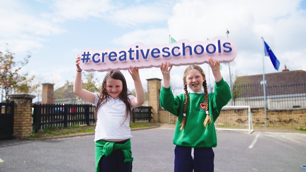 Comhgháideas le gach duine a thóg páirt i Seachtain na Scoileanna Ildánacha 2022 - is léir go bhfuil beocht na cruthaitheachta i ngach aon áit!

Is féidir cur isteach ar Scoileanna Ildánacha 2022 anois  - lean an nasc seo 
artscouncil.ie/Funds/Creative…