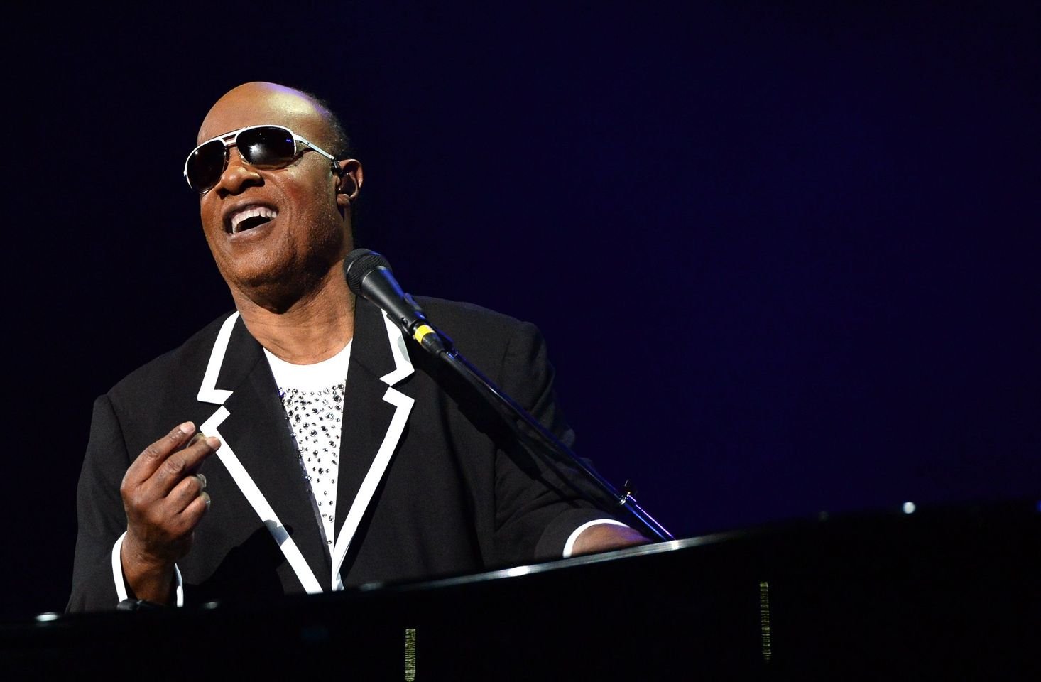 Happy Birthday to Stevie Wonder, 72 today 