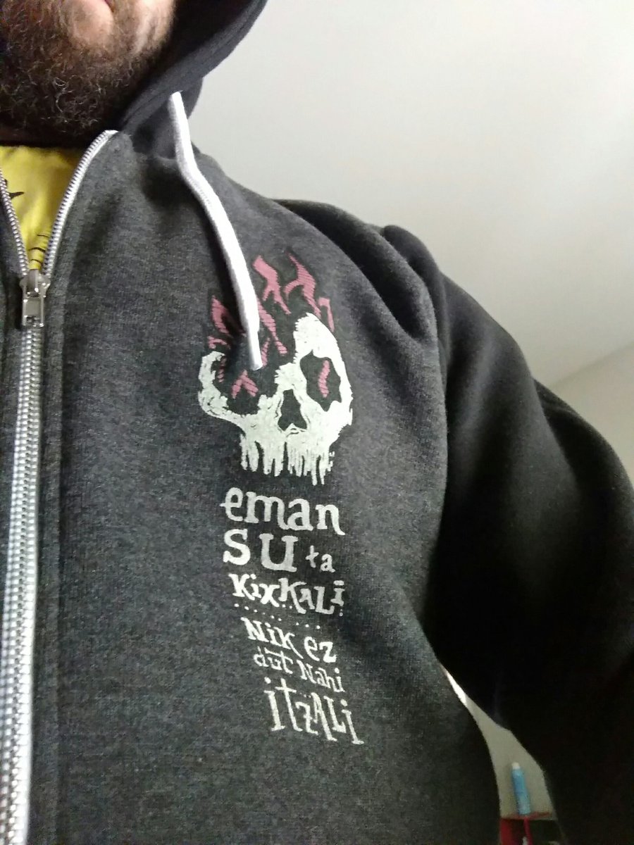 emzirrimarra's tweet photo. Bihar Antzuolan egongo gara.
Bertako artisau azokan.
Bazatoz?
🍀🍀🍀🍀
#emzirrimarra #zirrimarra #sueman #sudadera #izerditzekoa #antzuola #artisauazokak #gipuzkoa #euskalherria #calavera #musika 
🍀🍀🍀🍀
.
.
.
https://t.co/5pOMQDc6Ck https://t.co/tCOeE8CL37